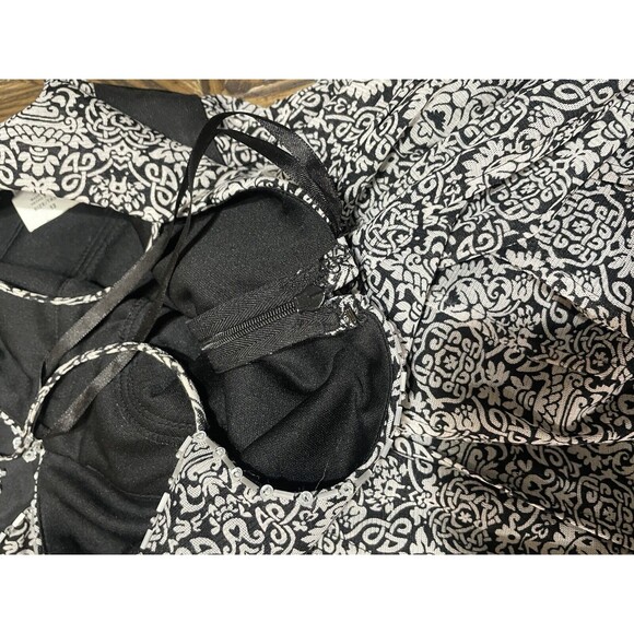 Jessica Howard‎ Spaghetti Strap Zip Black & White Beaded Size 12 Built In Slip - Picture 9 of 11